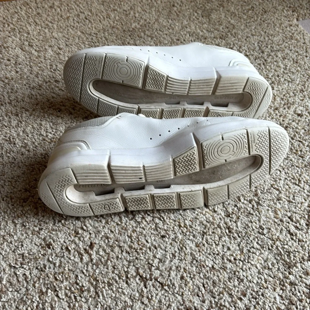 On Running Men’s The Roger Advantage White Sneakers Tennis Shoe Men’s US 8 Eu 41 - Picture 11 of 11